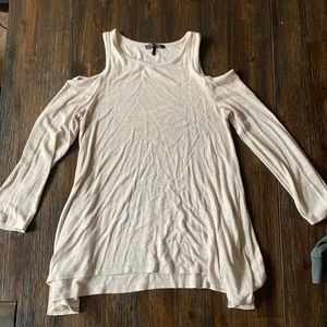 Medium open shoulder long sleeve shirt.